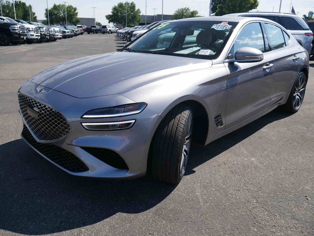 2025 Genesis G70 2.5T photo 3