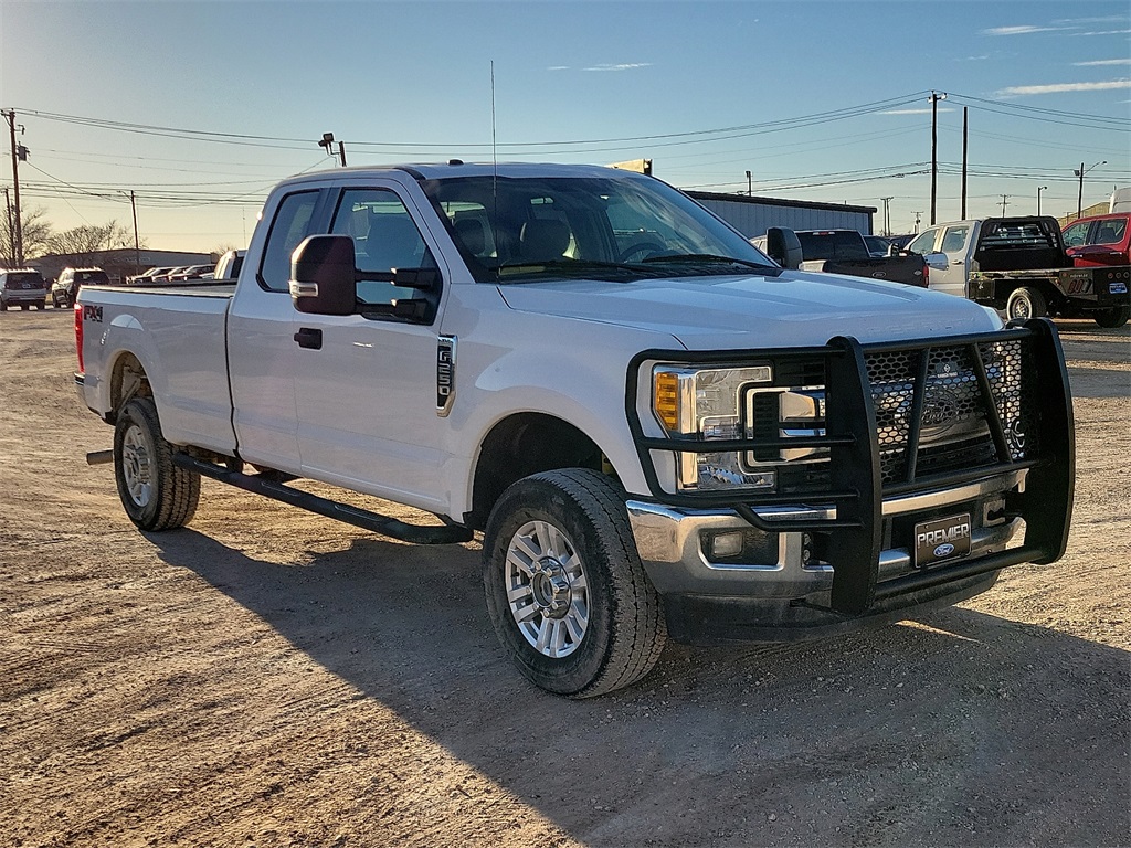 2017 Ford F-250 Super Duty XLT