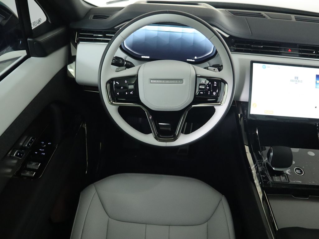 2025 Land Rover Range Rover Sport SE photo 10