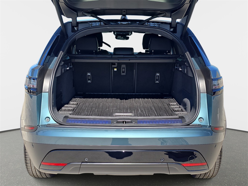 2026 Land Rover Range Rover Velar S photo 11