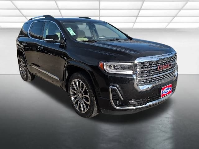 2023 GMC Acadia Denali's photo