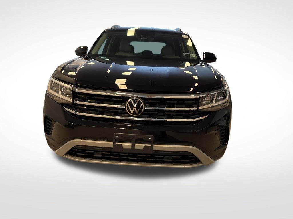 2022 Volkswagen Atlas V6 SE Technology photo 2