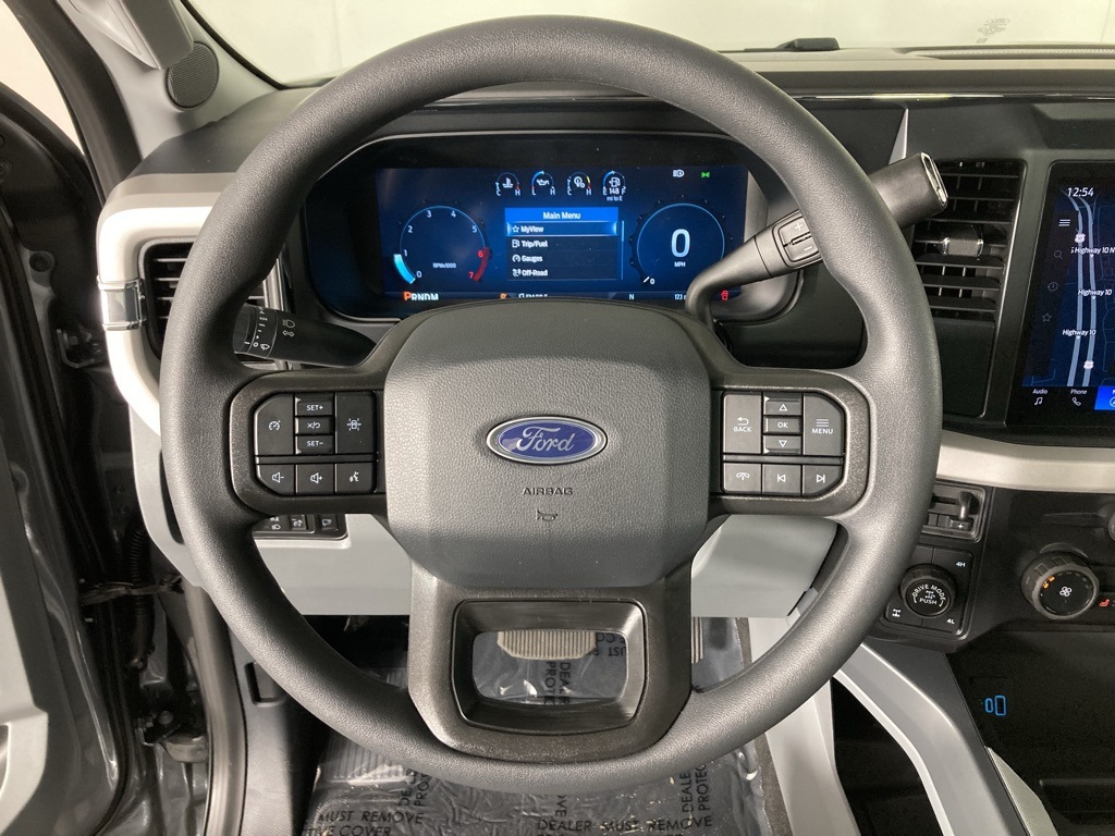 2025 Ford F-350 photo 6