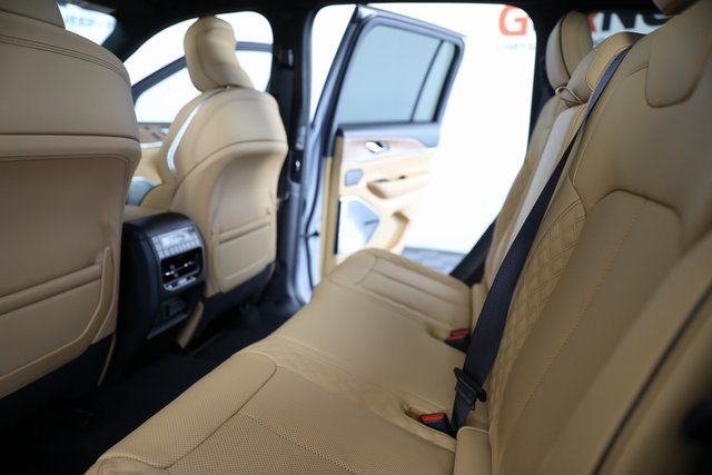 2025 Jeep Grand Cherokee Summit Reserve photo 17