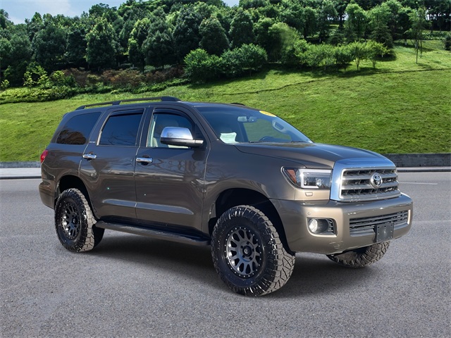2014 Toyota Sequoia Limited's photo