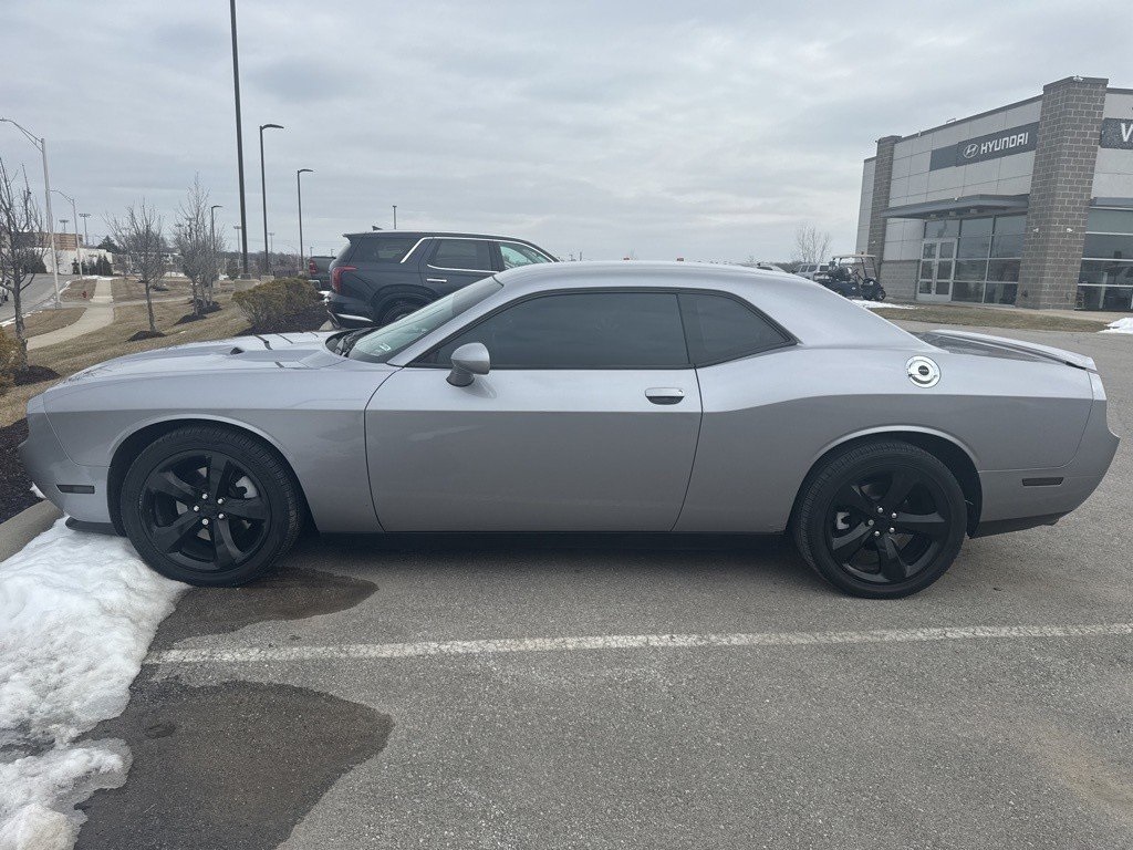 Used 2013 Dodge Challenger SXT with VIN 2C3CDYAGXDH641478 for sale in Kansas City