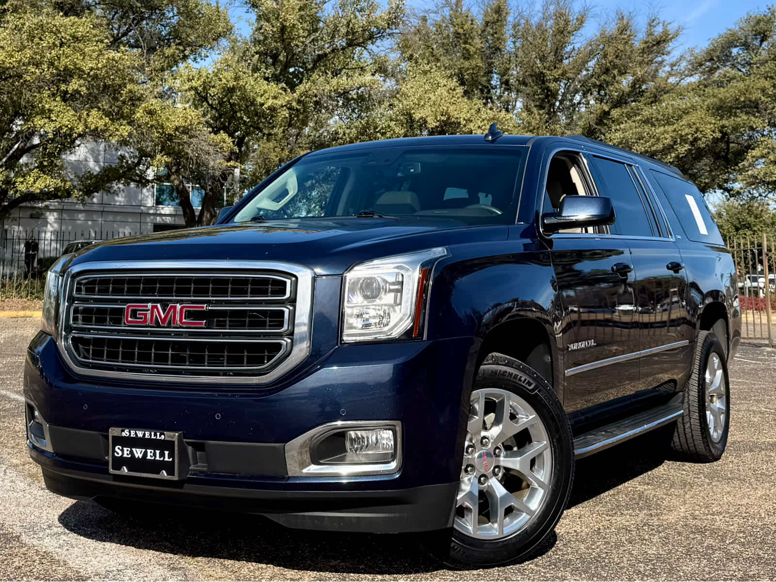 2017 GMC Yukon XL SLT's photo