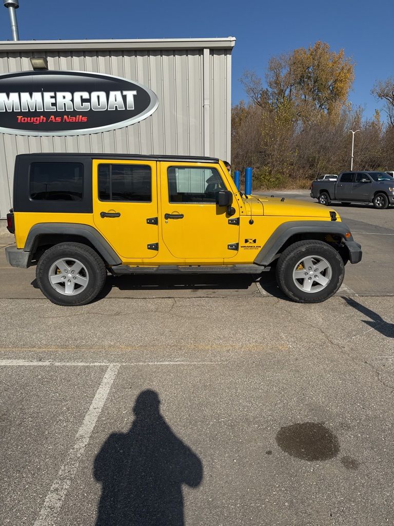 2008 Jeep Wrangler Unlimited X photo 2