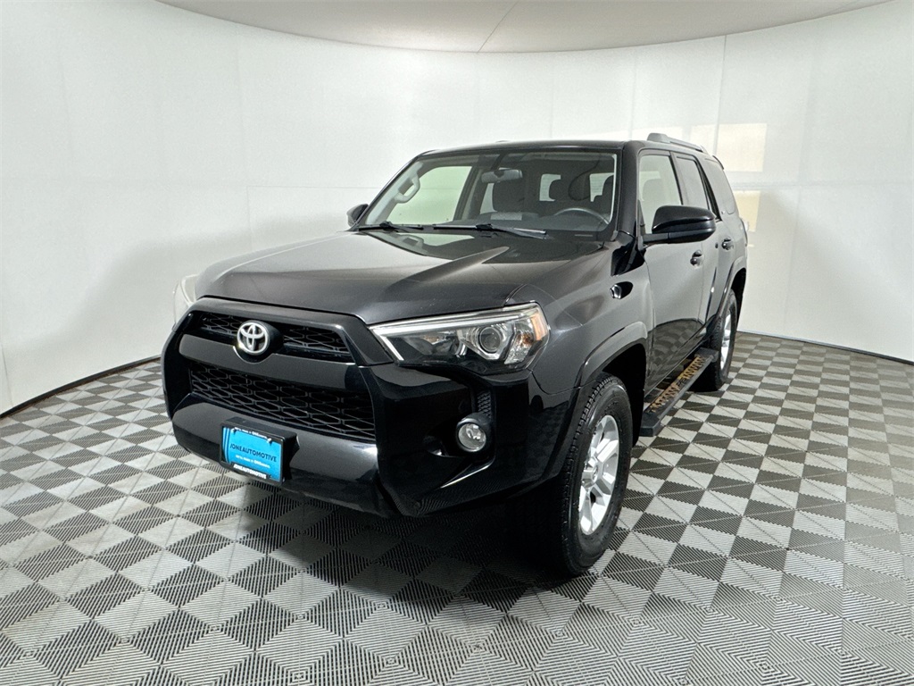2017 Toyota 4Runner SR5's photo