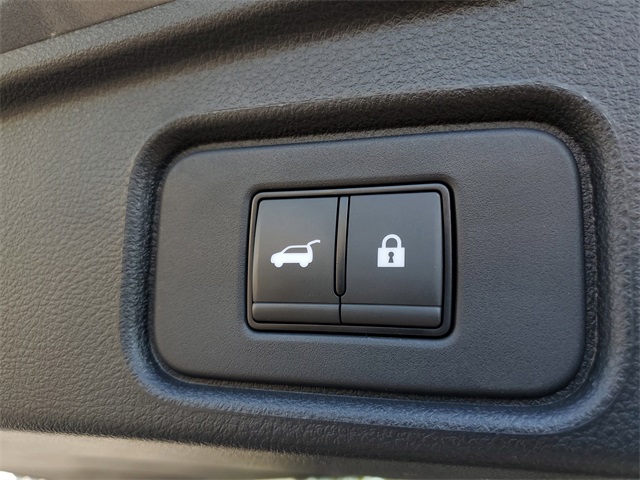 2024 Nissan Pathfinder SL photo 6