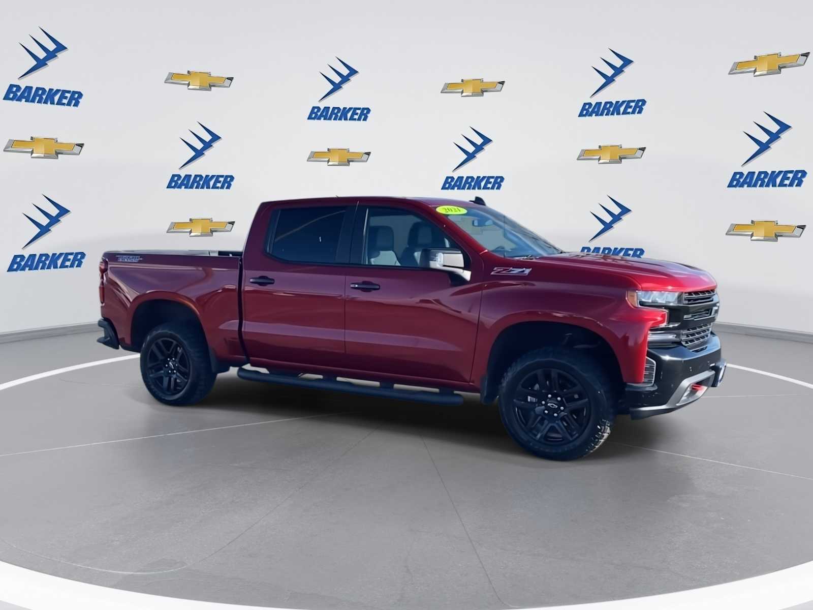 2021 Chevrolet Silverado 1500 LT Trail Boss photo 2