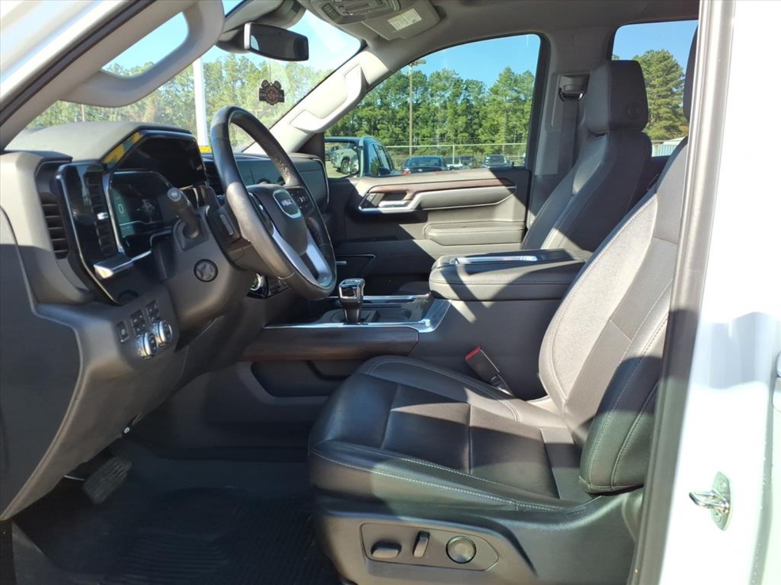 2022 GMC Sierra 1500 SLT Premium Plus Package White at Robbins Nissan