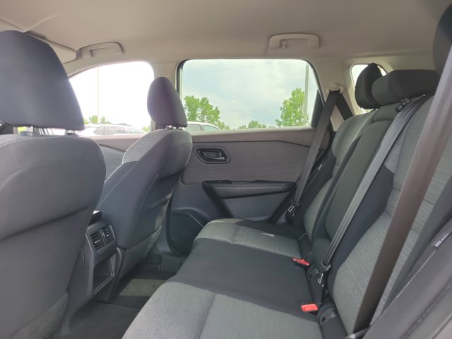 2021 Nissan Rogue S photo 10