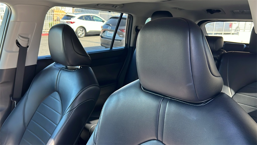 2022 Toyota Highlander XLE photo 15