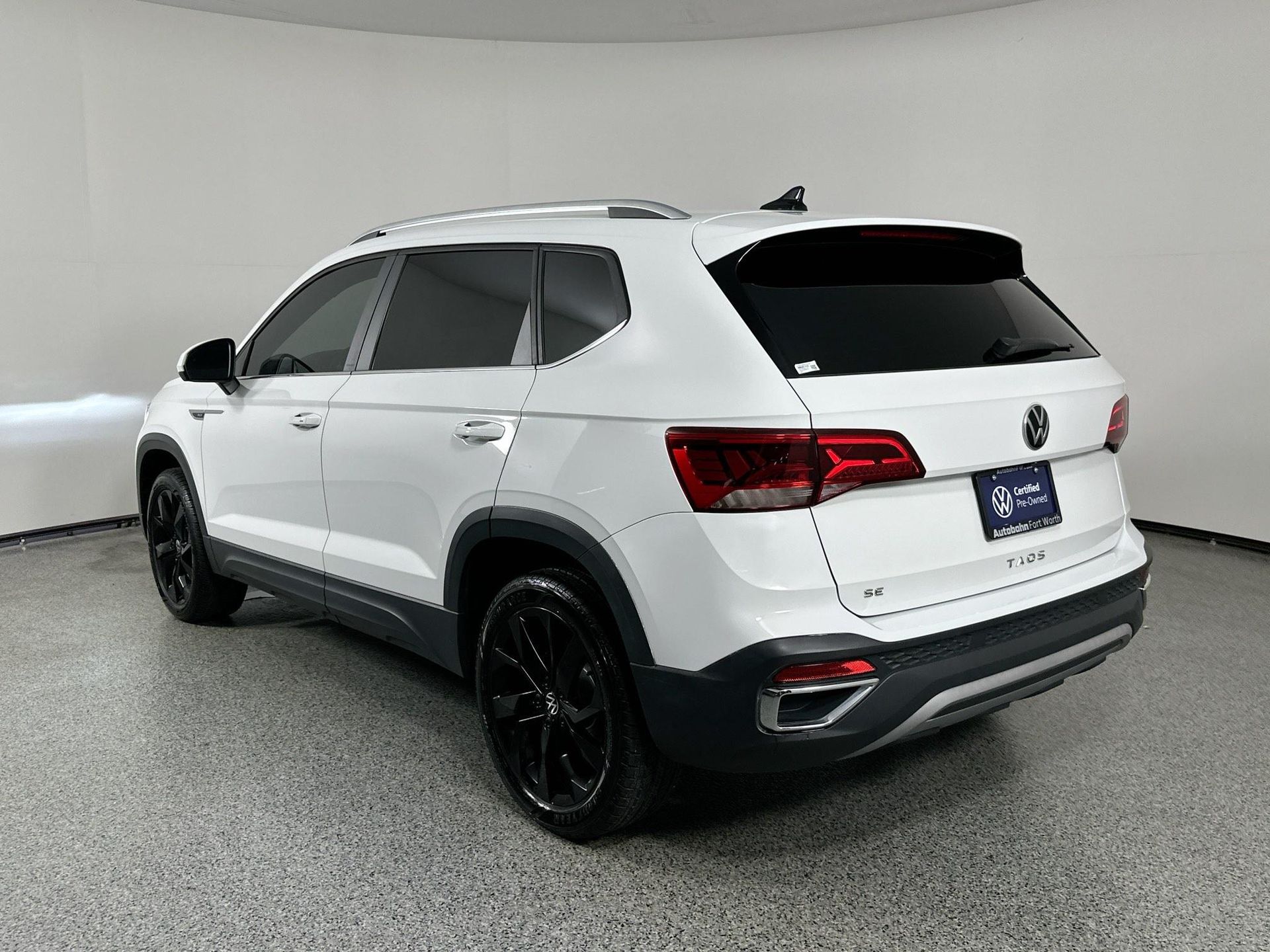 2022 Volkswagen Taos SE photo 6