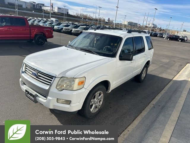2010 Ford Explorer XLT photo 3
