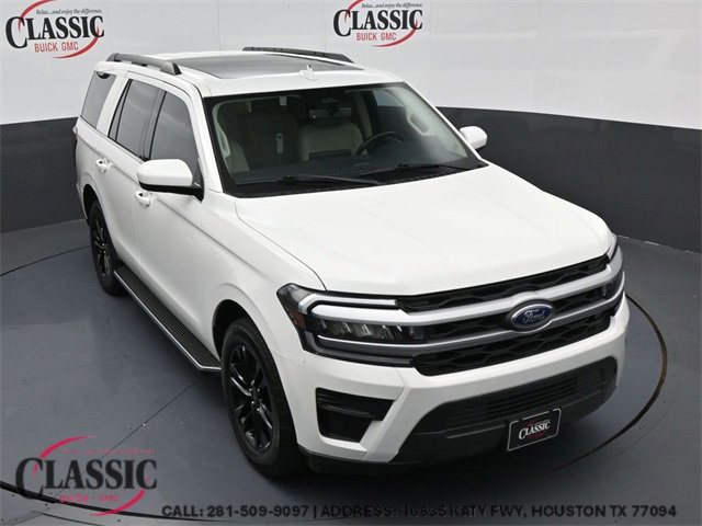 2022 Ford Expedition XLT's photo