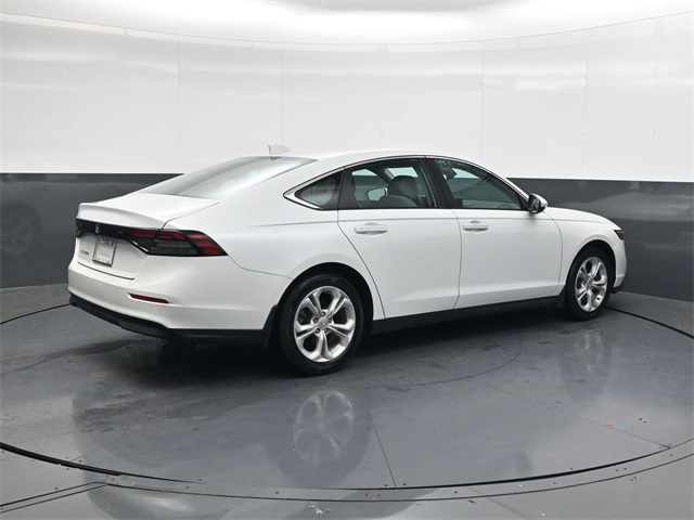 2023 Honda Accord LX photo 4