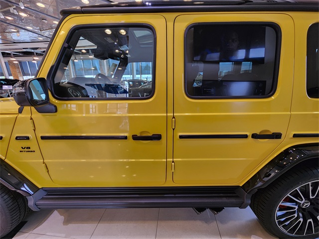 2025 Mercedes Benz G AMG 63 photo 2