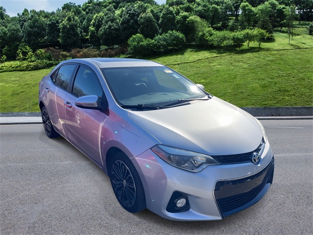2016 Toyota Corolla S Premium's photo