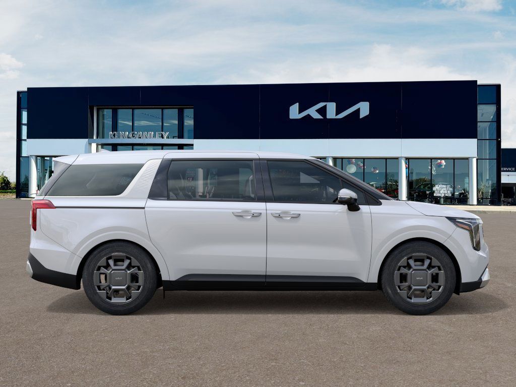 2026 Kia Carnival EX photo 7