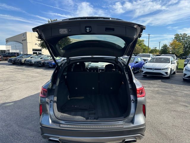2020 Infiniti QX50 Essential photo 9