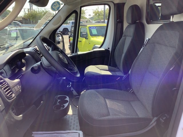 2025 Ram ProMaster 2500 photo 4