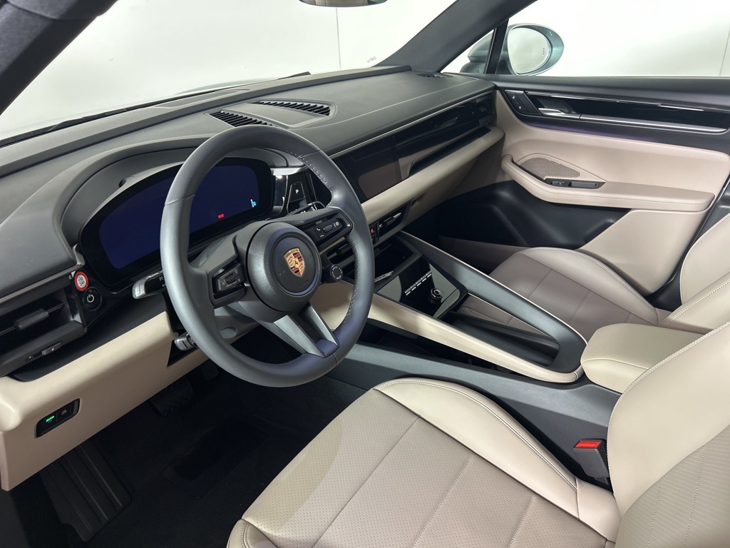 2025 Porsche Macan Electric photo 14