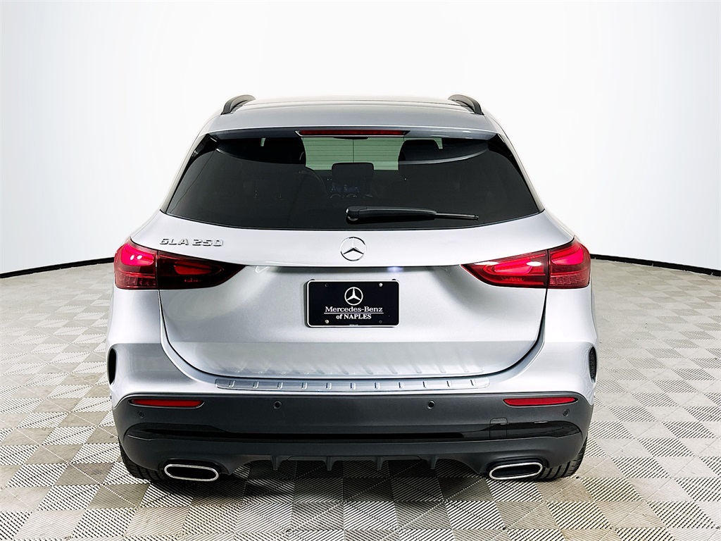 2025 Mercedes Benz GLA 250 AMG photo 3
