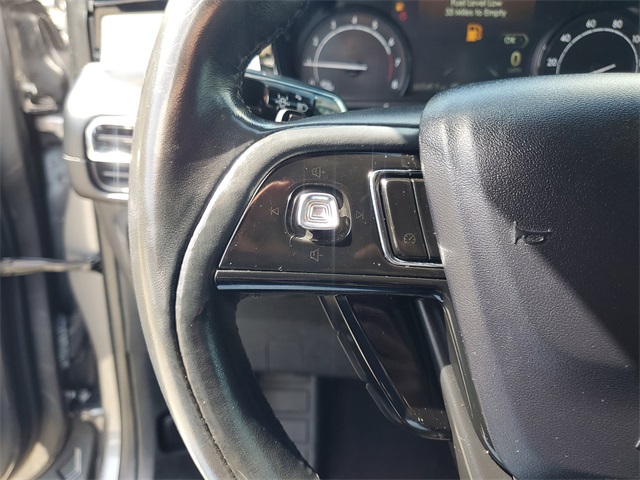 2021 Lincoln Corsair Standard photo 14