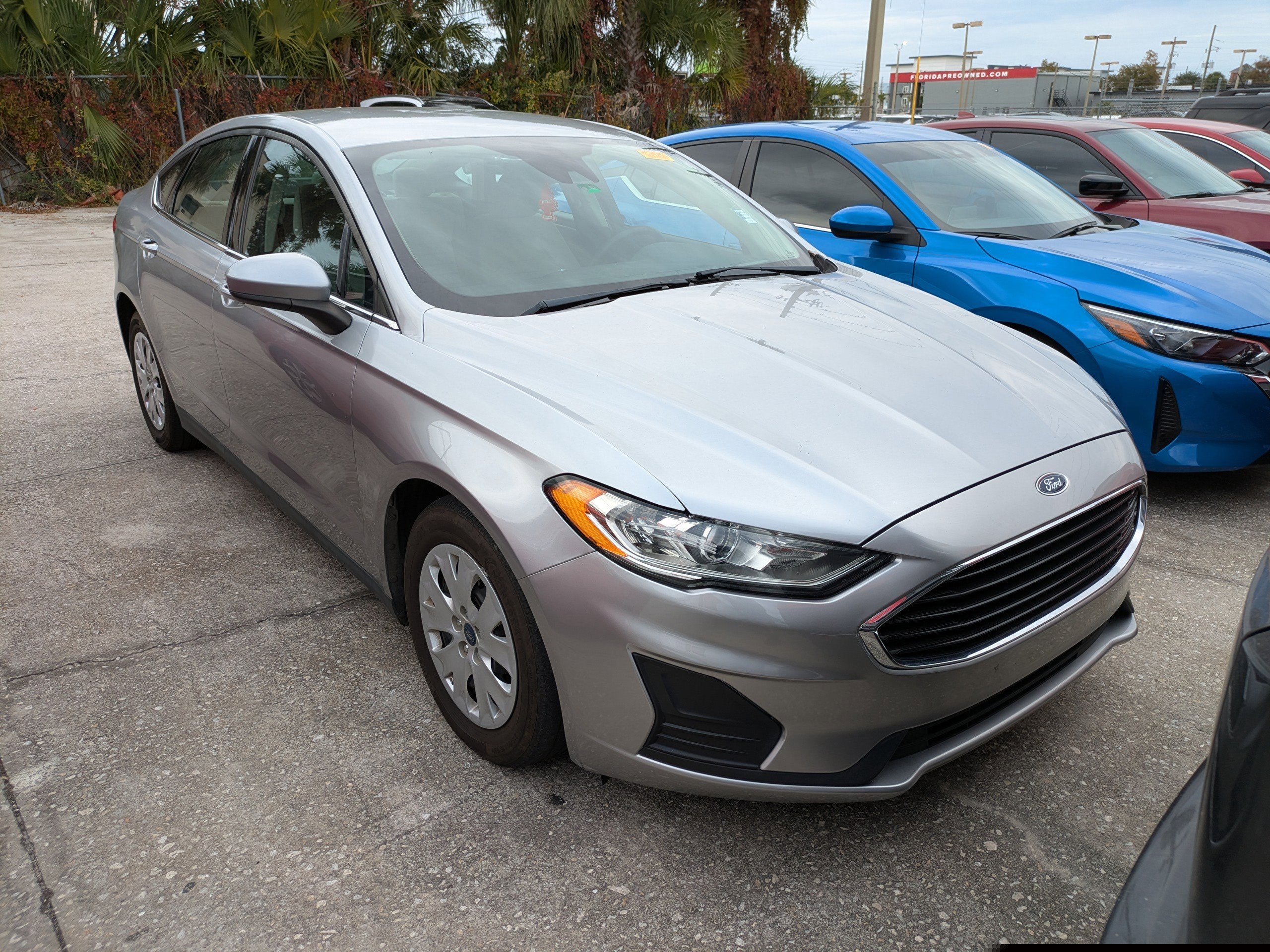 2020 Ford Fusion S's photo