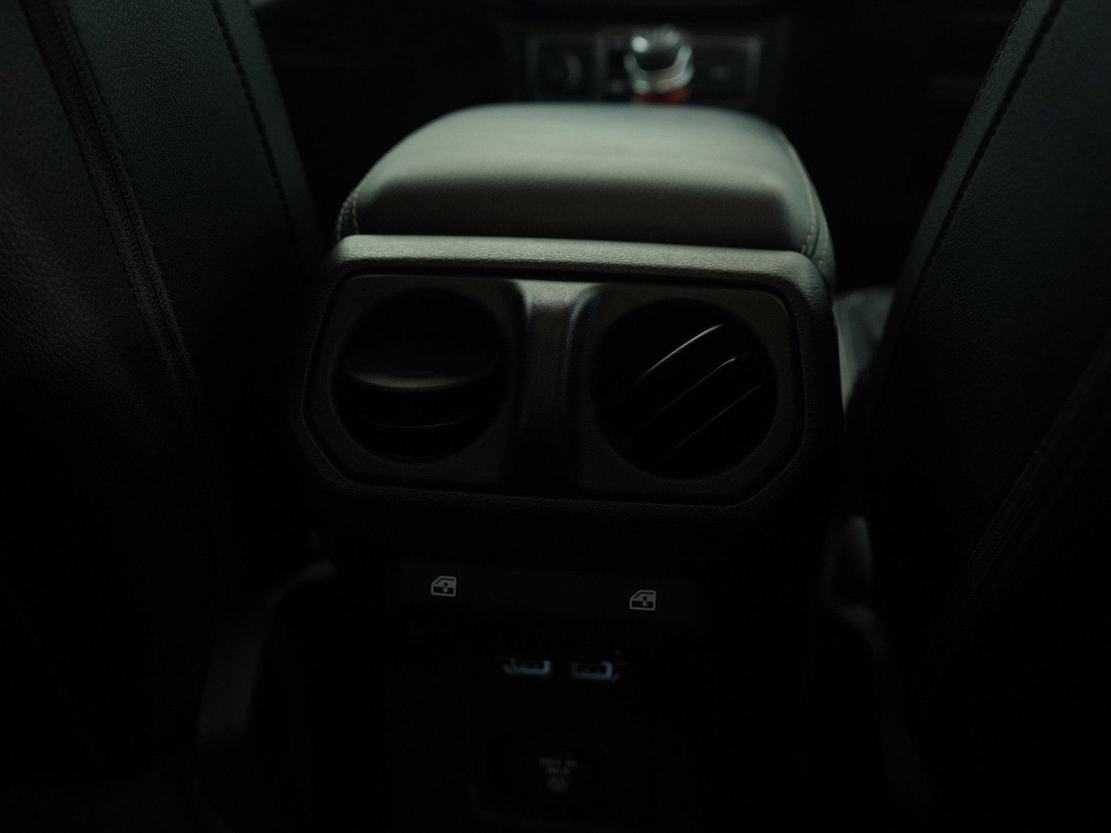 2021 Jeep Wrangler Unlimited Sahara photo 15