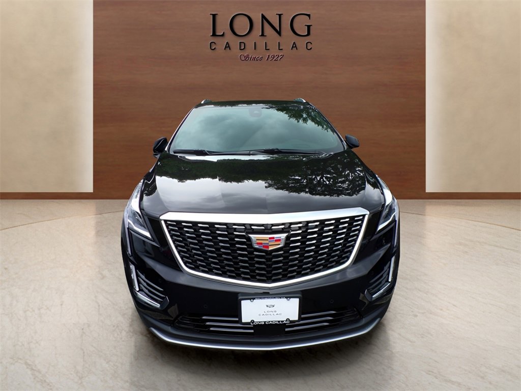 2025 Cadillac XT5 Premium Luxury photo 2