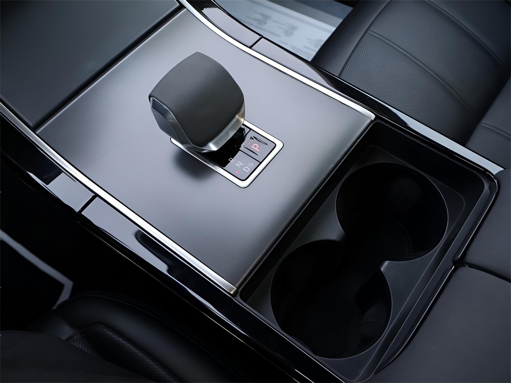 2024 Land Rover Range Rover Evoque Dynamic SE photo 19