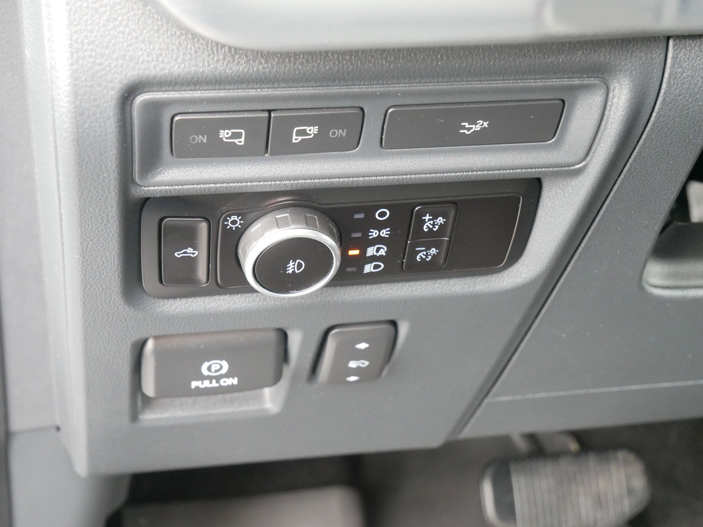 2022 Ford F-150 Lariat photo 19