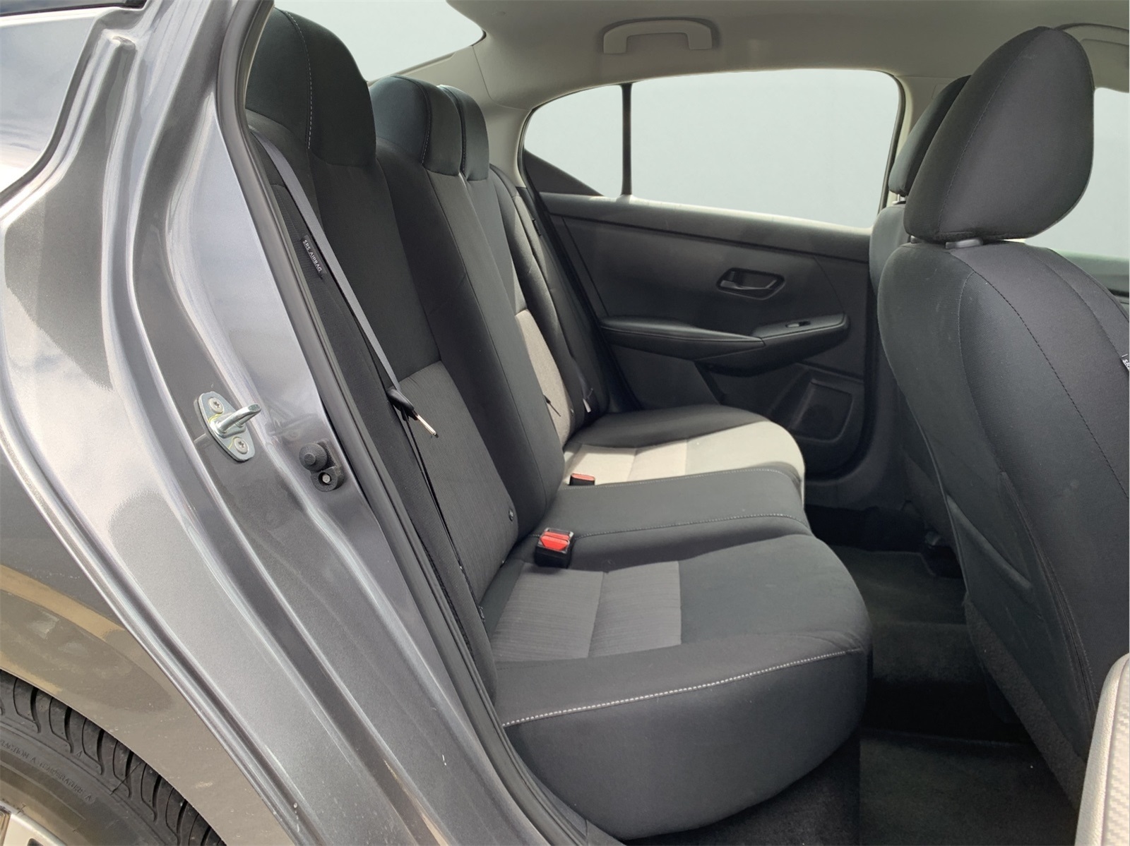 2024 Nissan Sentra SV photo 25