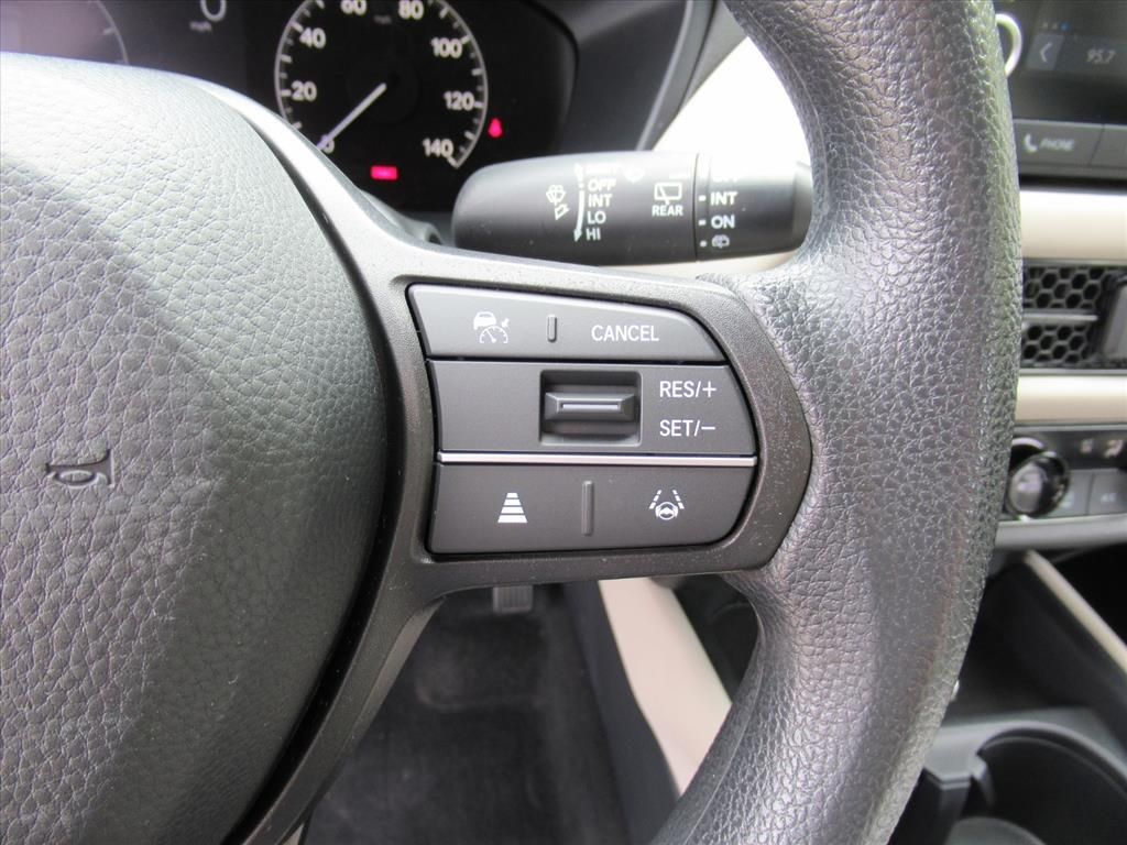 2024 Honda HR-V LX photo 18