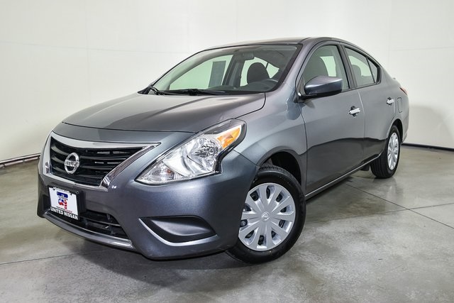 2016 Nissan Versa Sedan SV