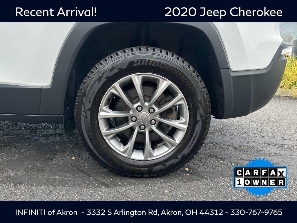 2020 Jeep Cherokee Latitude photo 20