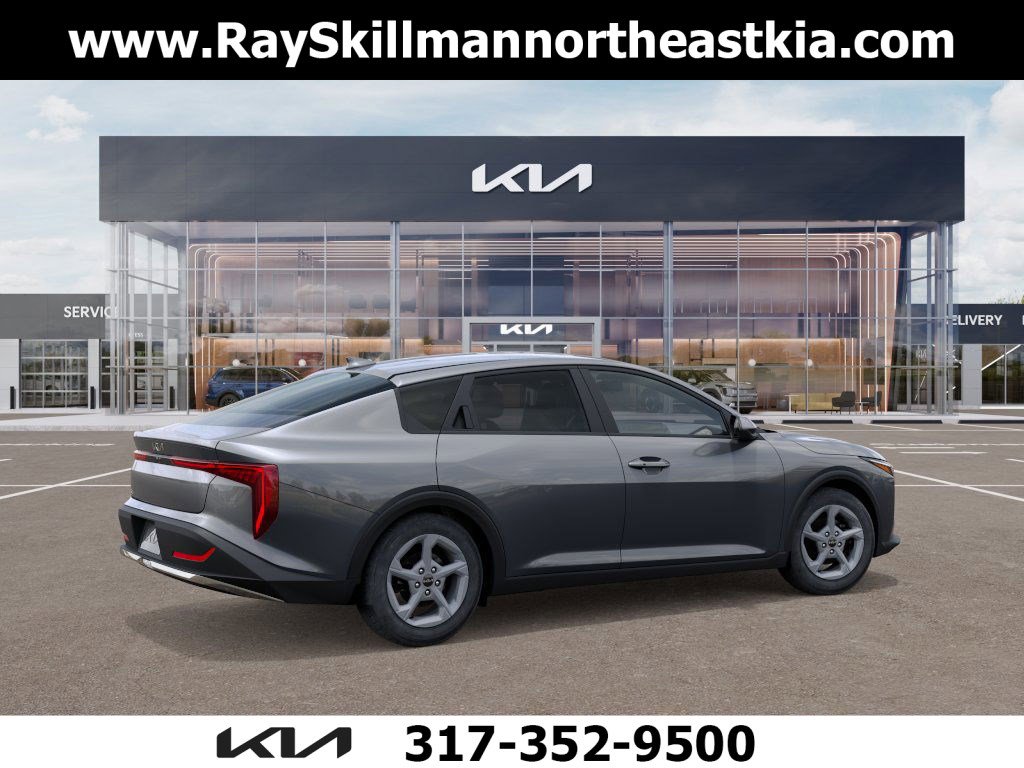 2025 Kia K4 LXS photo 4