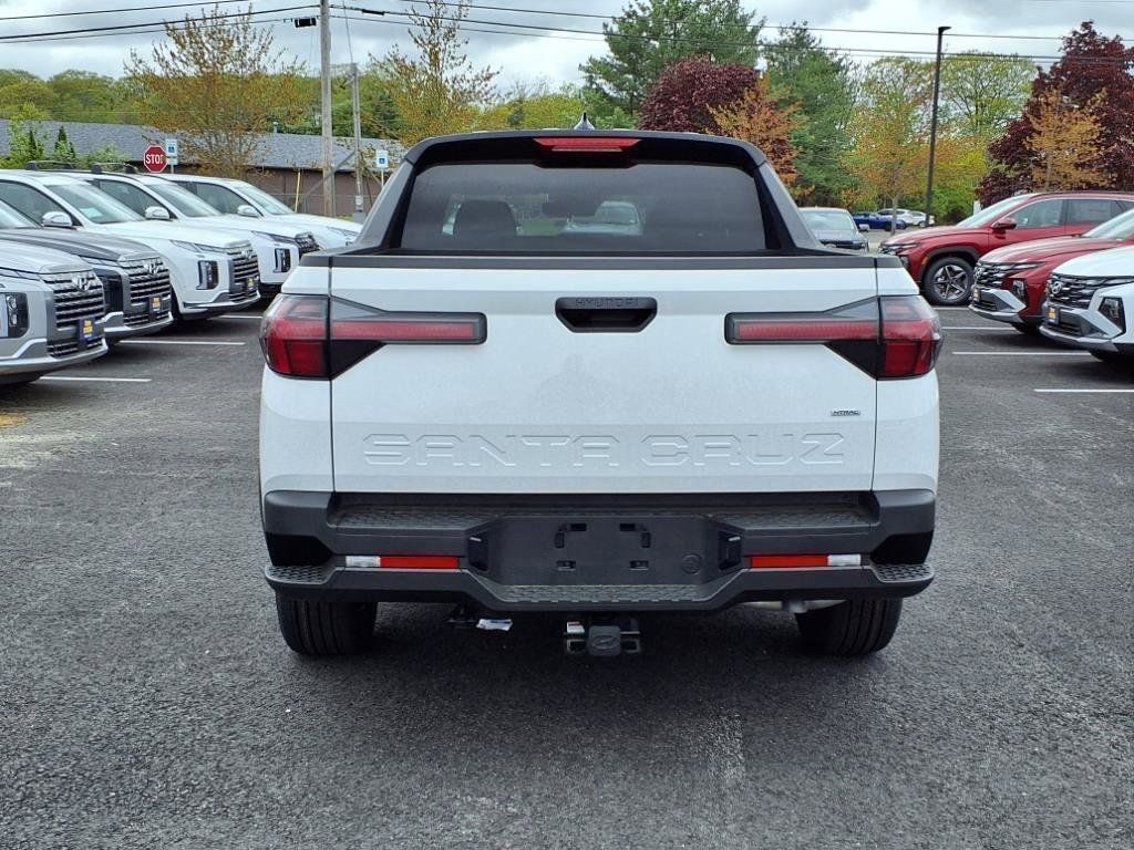 2025 Hyundai Santa Cruz SE photo 4