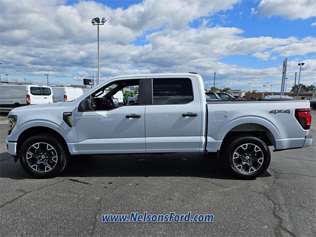 2025 Ford F-150 STX photo 4