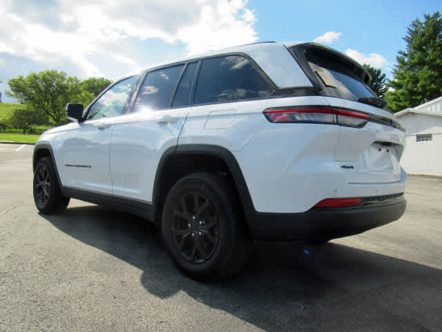 2024 Jeep Grand Cherokee Altitude X photo 2