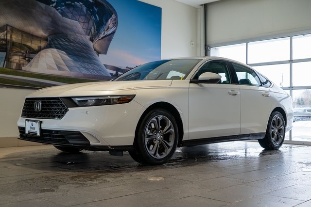 2025 Honda Accord Hybrid EX-L's photo