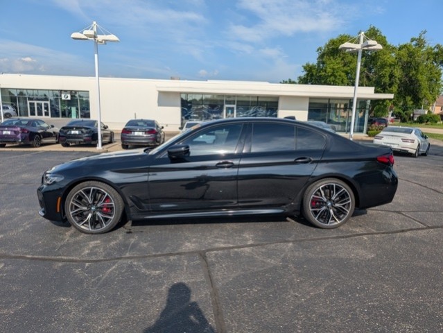 2023 BMW 530i 530i
