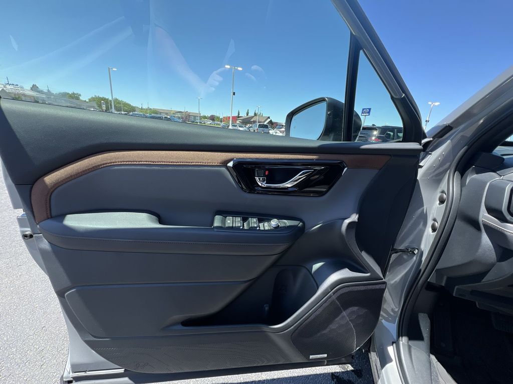 2025 Subaru Forester Sport photo 20