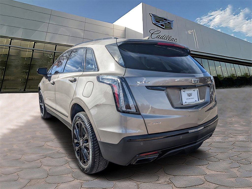 2022 Cadillac XT5 Sport photo 3