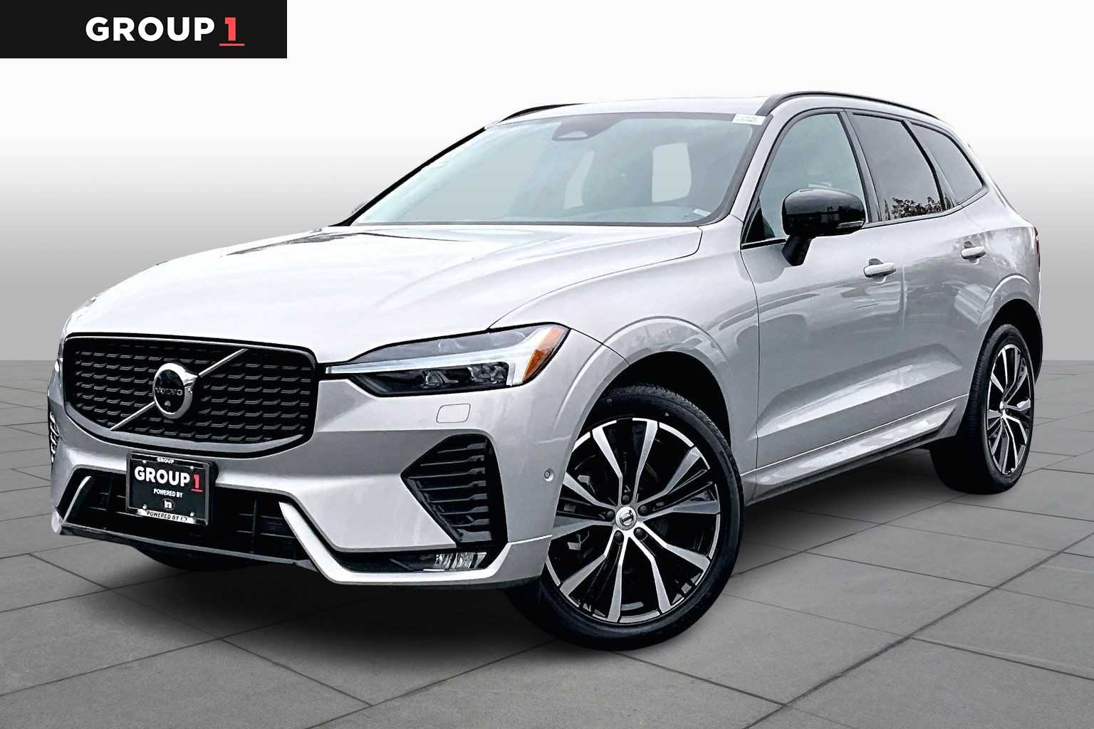 2023 Volvo XC60 Plus's photo
