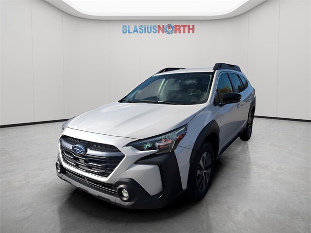 2023 Subaru Outback Premium's photo