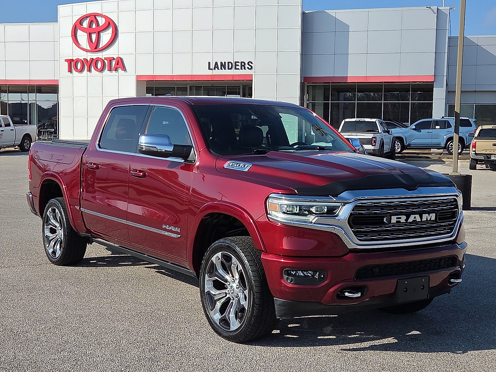 2023 RAM Ram 1500 Pickup Limited's photo